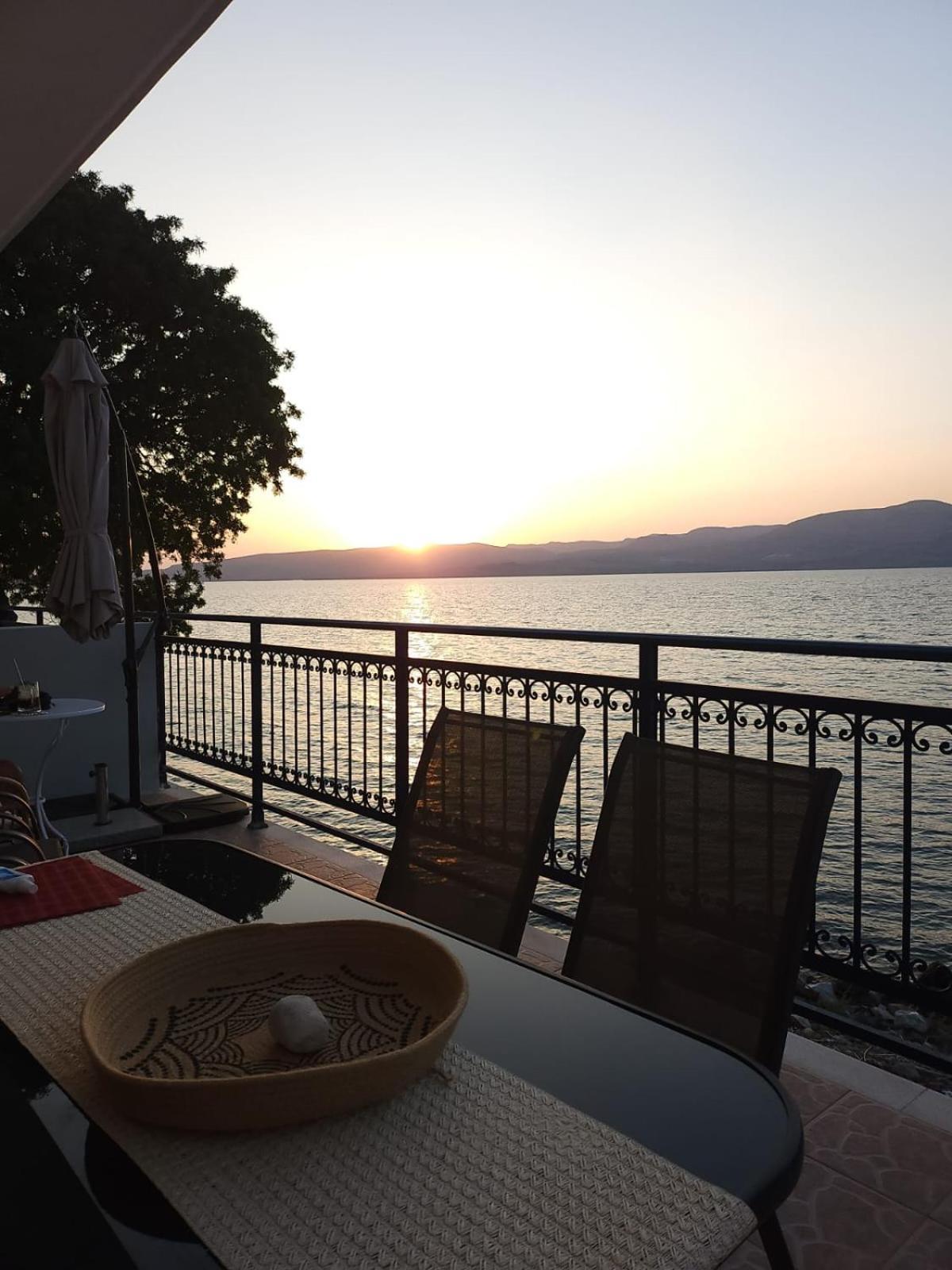 Ocean Vista Retreat Villa Skala Polichnitou Bagian luar foto